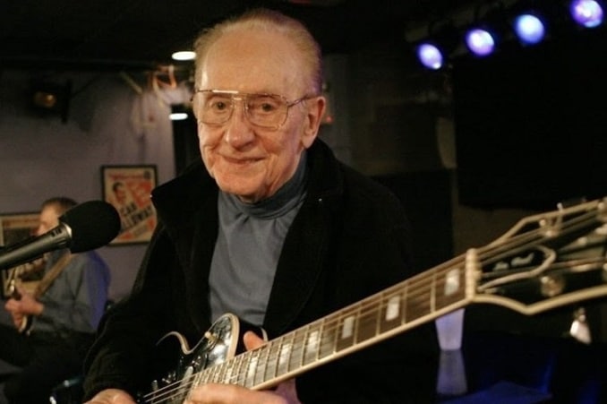 Story of the Les Paul Artifacts in the Mahwah Museum Story of the Les Paul Artifacts in the Mahwah Museum