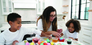 Decorating eggs for Easter! Read expert egg dyeing Ttps and other family fun ideas for the Easter holiday! Mybergen.com