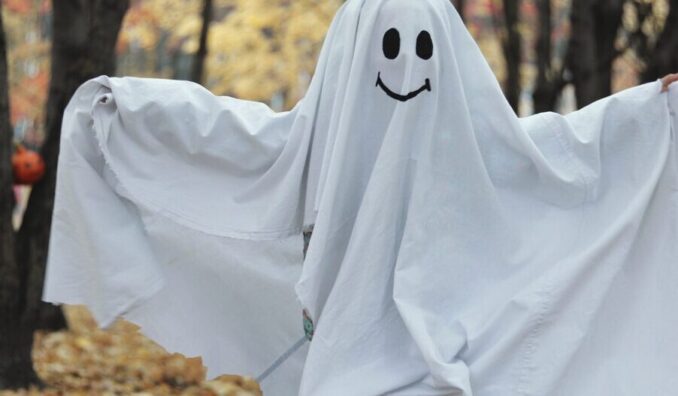 Zoo Boo 2025 at the Bergen County Zoo. Visit mybegen.com for details.