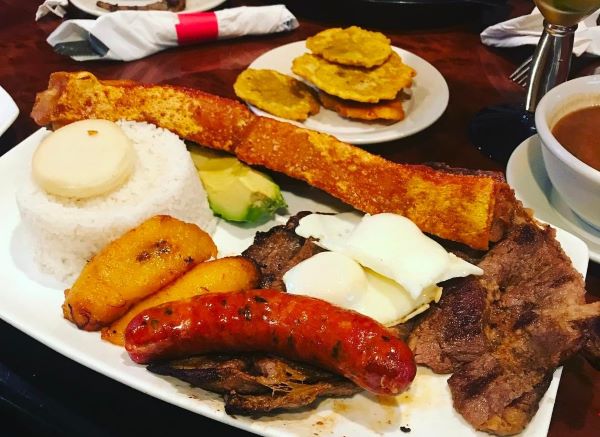Read about Noches de Colombia in Hackensack on mybergen.com.